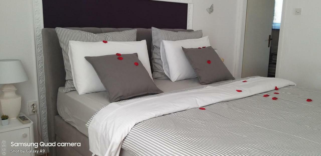 Apartman Felice Starigrad Paklenica Exterior photo